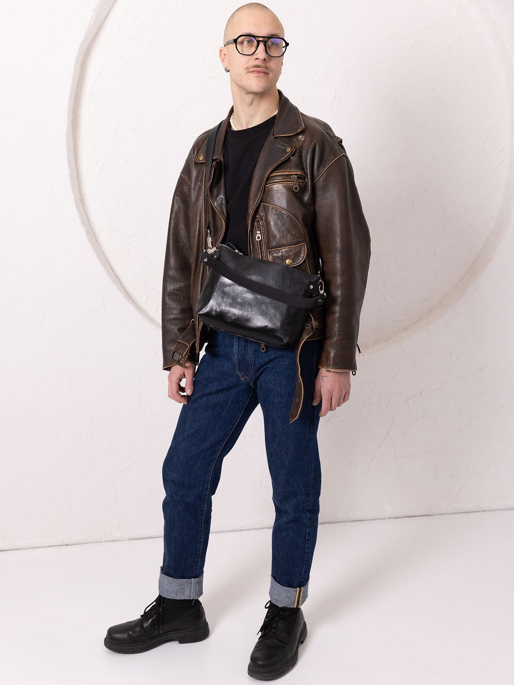 TOMMY leather bag with two handles - Black